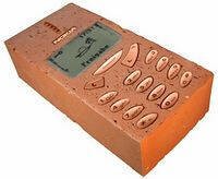 Создать мем: раскладка нокиа 3310, сотовый кирпич, современный кнопочный телефон