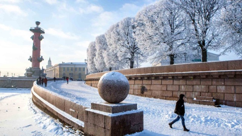 Create meme: my favorite Vasilyevsky island in winter, Vasilievsky island St. Petersburg in winter, strelka vasilyevsky island