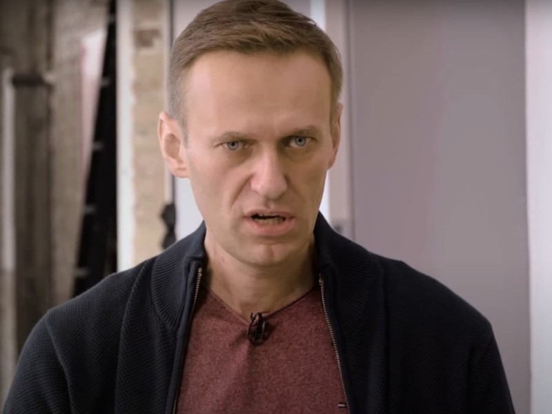 Создать мем: навальный 2020, отравление навального, юрий дудь
