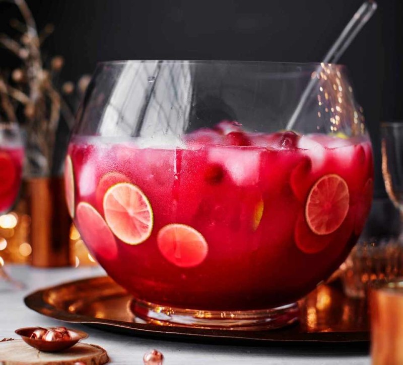 Create meme: raspberry punch, cocktail pink, raspberry drink