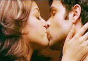 Create meme: Royal kiss, scene, rub de banaya juri hindhi movie