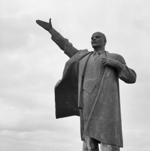 Create meme: a statue of Lenin PNG, the monuments to Lenin in the USSR, the monument to Lenin