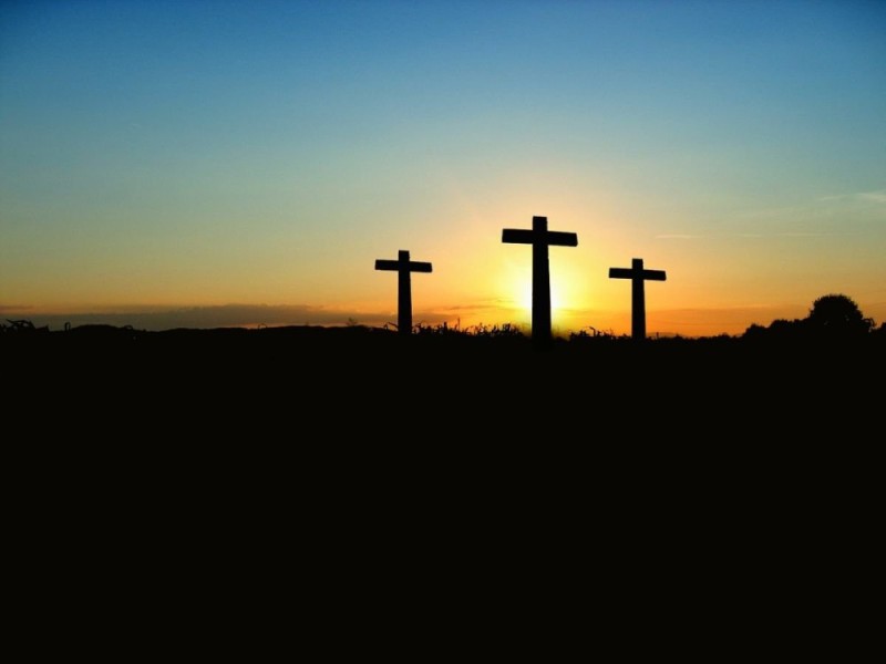 Создать мем: христианский фон, три креста на голгофе, иисус христос