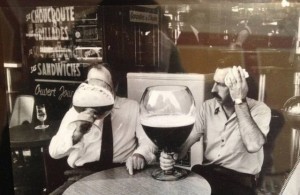 Создать мем: ты и я и маленький париж 1971, один бокальчик, belgian beer café