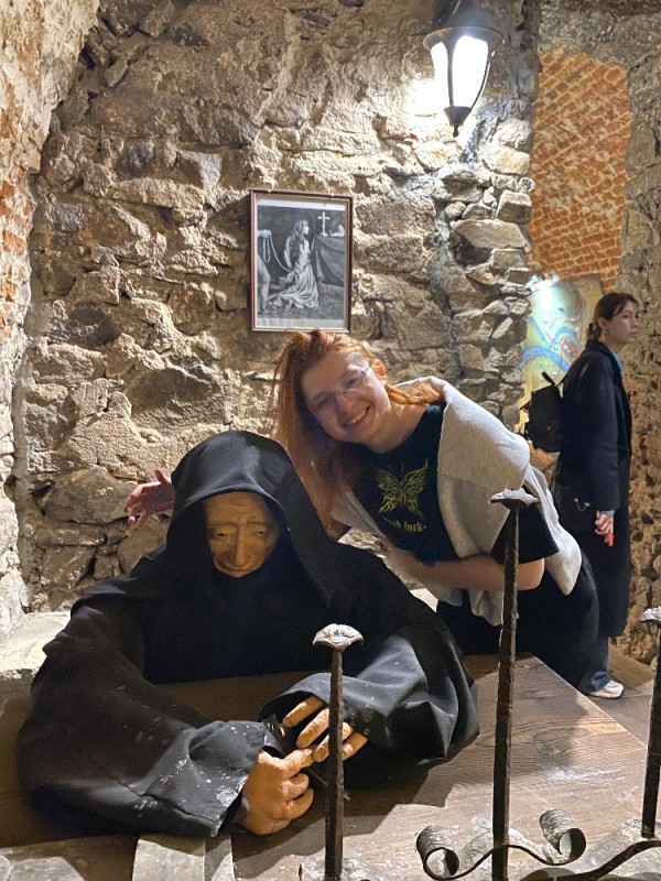 Create meme: girl , Czech Republic Loket Castle Museum of Torture, Peter and Paul Fortress Museum of Torture
