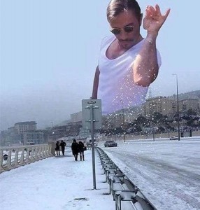 Создать мем: снег дорога, снег, суровая зима