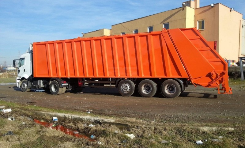 Create meme: KAMAZ 65115 metal truck, MKT-150 transport garbage trucks, kamaz 6520 dump truck