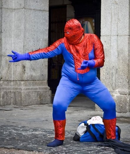 Создать мем: смешной костюм спайдермена, смешной костюм человека паука, человек паук смешной