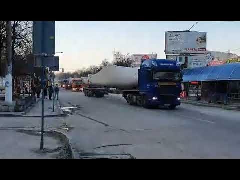 Create meme: scania cement truck, the truck , a selection of truck accidents