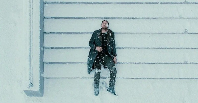 Create meme: Blade Runner 2049 Ryan Gosling on the steps, blade runner, Gosling on the steps