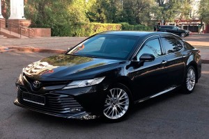 Создать мем: toyota camry 2018, toyota camry 2019, черная тойота камри