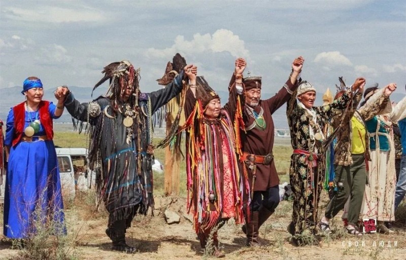 Создать мем: шаманизм, сибирский шаман, шаманы тувы