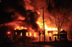 Создать мем: пожары в калифорнии, горящий дом, пожар в новогоднюю ночь на площади ленина в иваново, в 1997 году