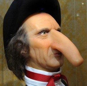 Создать мем: томас уэддерс, happy birthday meme, томас уэддерс самый длинный нос
