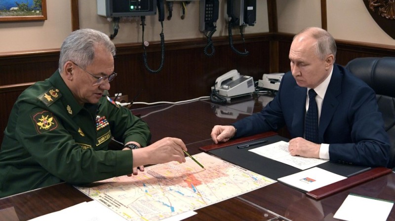 Create meme: Russian Defense Minister sergei shoigu, the Russian defense Minister Sergei Shoigu, Meeting with Defense Minister Sergei Shoigu on July 4