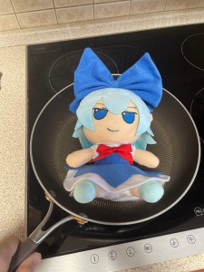 Создать мем: touhou hisoutensoku, touhou cirno, touhou cirno plush