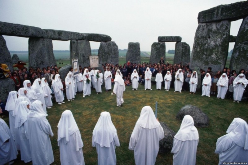 Create meme: Stonehenge Druids, The secret of sects, Stonehenge 