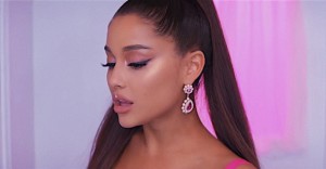 Create meme: Ariana Grande with a tail, Ariana Grande makeup, Ariana Grande 2018