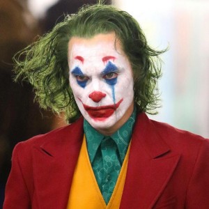 Создать мем: joker joaquin phoenix, джокер хоакин клоун, джокер