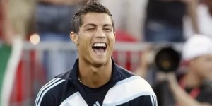 Создать мем: cr 7, роналду, football