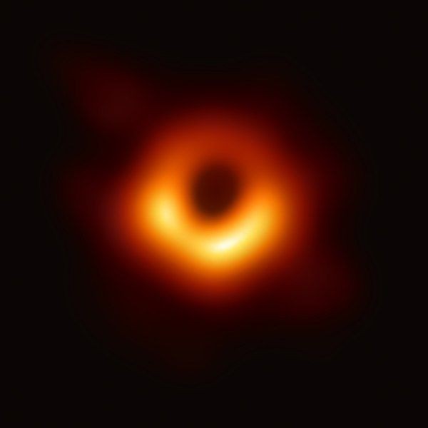 Создать мем: первая фотография чёрной дыры, темнота, о чёрная дыра