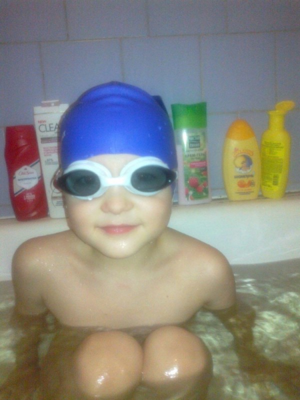Create meme: swimming in the pool, kids glasses, swimming for children