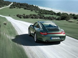 Create meme: Porsche from the lake, Porsche 911 2009, Porsche 911 mountains