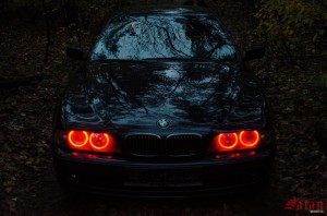 Создать мем: bmw satan, бмв ангельские глазки в темноте в 4к, фары бмв