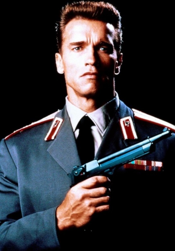 Create meme: Arnold Schwarzenegger , Schwarzenegger red heat, red heat game
