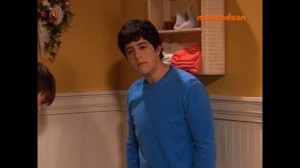 Создать мем: дрейк и джош 4 сезон 13, парень, drake and josh gif