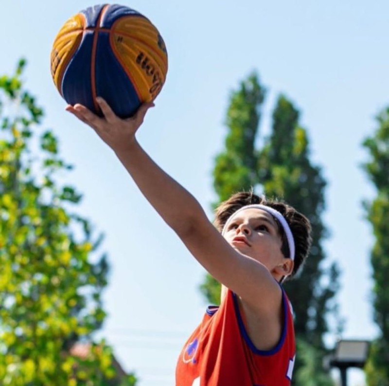 Create meme: basketball team of Crimea women's basketball, basketball , women's basketball