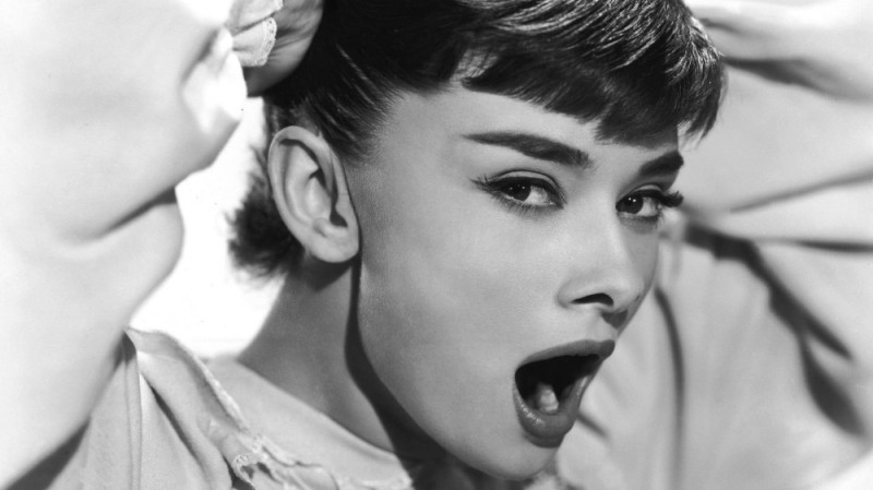 Create meme: hepburn, Audrey Hepburn, Audrey Hepburn's haircut