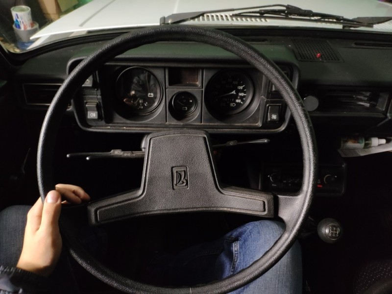 Create meme: steering wheel on vaz 2105, steering wheel vaz, steering wheel from vaz 2105