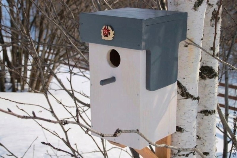 Create meme: birdhouse "sinichnik", birdhouse on a tree, the original birdhouse