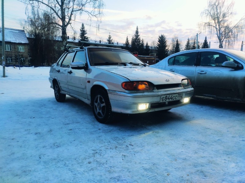 Создать мем: BMW 3er II (E30), ваз 2115 1997, ваз 2115 серебристая