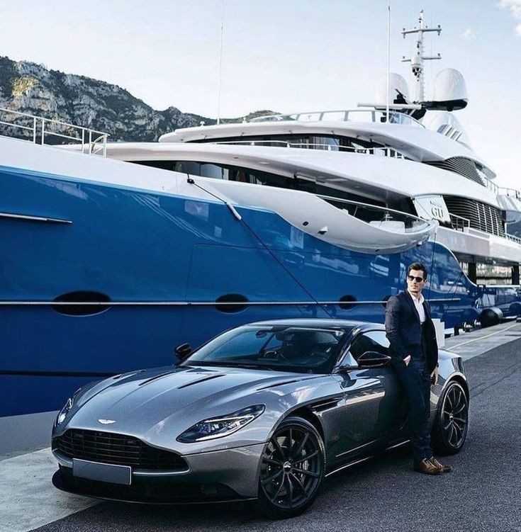 Create meme: billionaire lifestyle, luxury lifestyle tom claeren, billionaire
