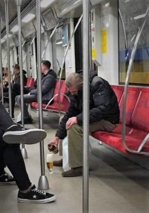 Создать мем: вагон, вагон метро, Московский метрополитен
