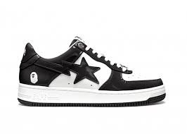 Создать мем: bape sta patent leather black white, повседневная обувь, обувь