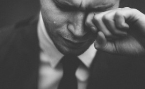 Создать мем: мужские слезы, мужчина, почему мужчина плачет