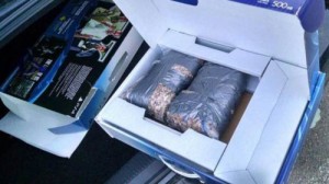 Создать мем: paket, walmart, playstation 4