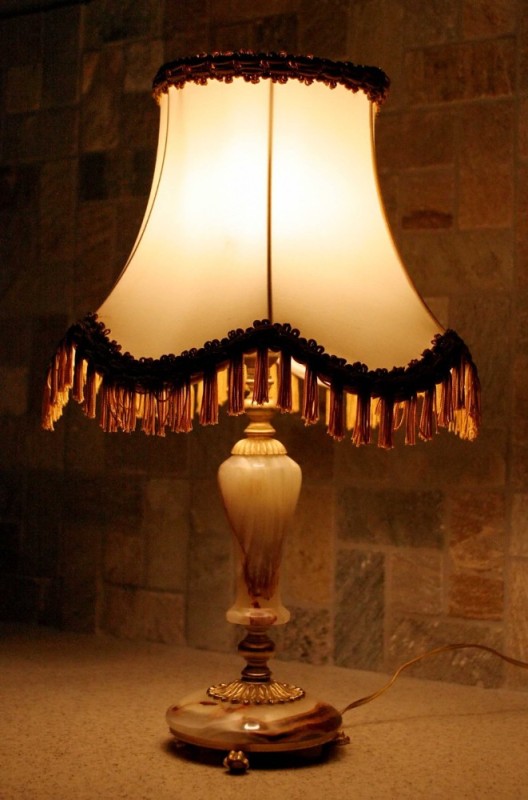Create meme: antique lamp with onyx lampshade europe, lamp with a shade, antique lamps with a shade