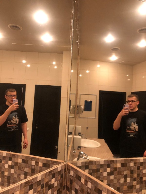 Create meme: turnkey bathroom, bathroom , mirror in the bathroom