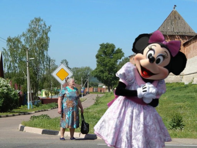 Create meme: stabenka river Zaraysk, Zaraysk, Mickey and Minnie mouse 