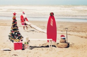 Создать мем: christmas tree, фотосессия на рождество, at the beach