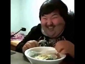 Создать мем: голодный кореец, корейцы, жирный кореец