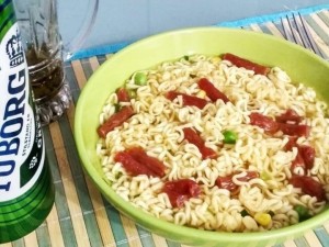 Create meme: sosisli, pasta salad with Korean carrot, tomato salad