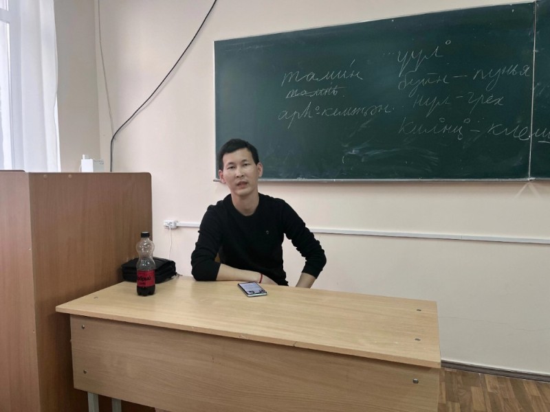 Создать мем: обучение, преподаватель, в школе