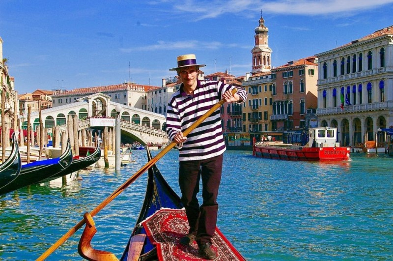 Создать мем: венеция гондолы и гондольеры, венеция италия достопримечательности, венеция италия