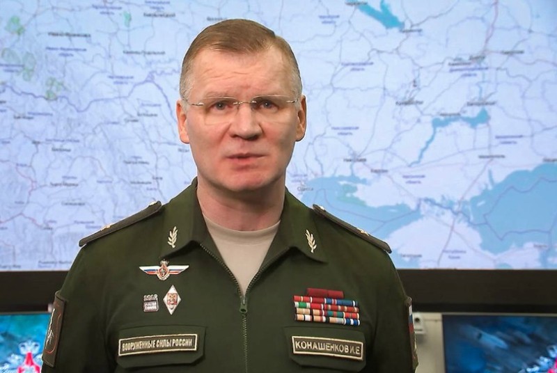Создать мем: генерал конашенков, министерство обороны российской федерации, брифинг министерства обороны