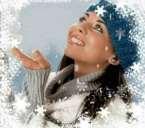 Создать мем: идет снег, девушка зима, счастливая женщина зимой
